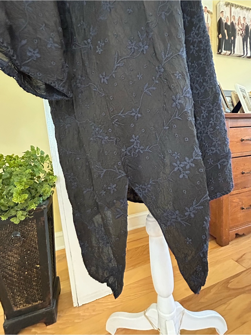 Johnny Was Navy Blue Floral Embroidered Henley Blouse Tunic Top Sz L - Picture 8 of 16
